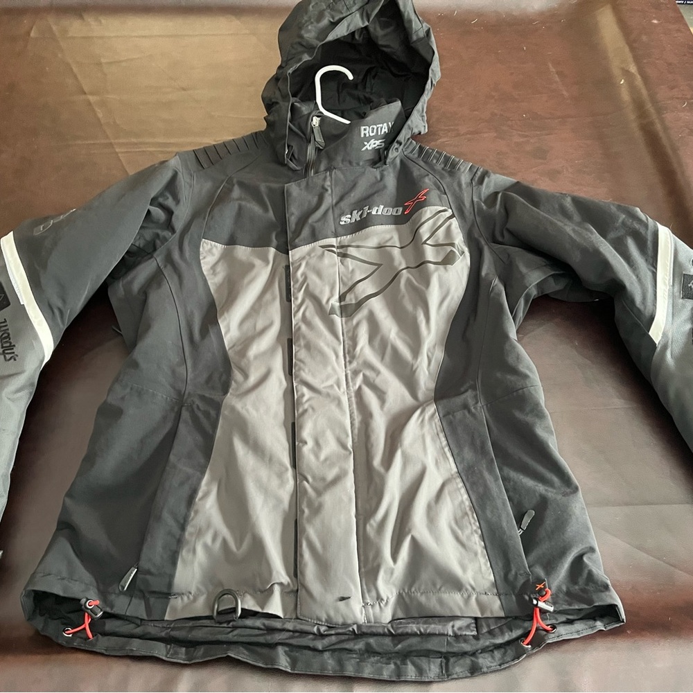 Ski-doo Women’s XTeam Snowmobile Jacket Medium